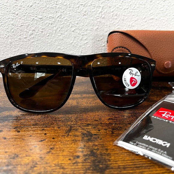 Ray-Ban Boyfriend polarized sunglasses (RB4147). Brown frame/brown lenses - Picture 1 of 10